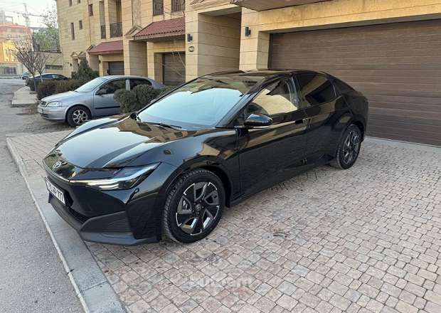 Toyota Bz3