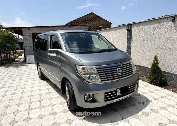 Nissan Elgrand