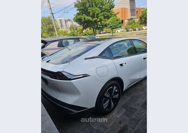 Changan Deepal SL03