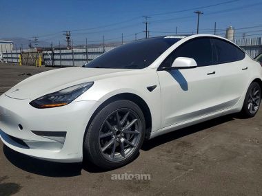 Tesla Model 3  2021 