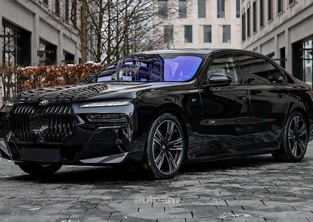 BMW 740