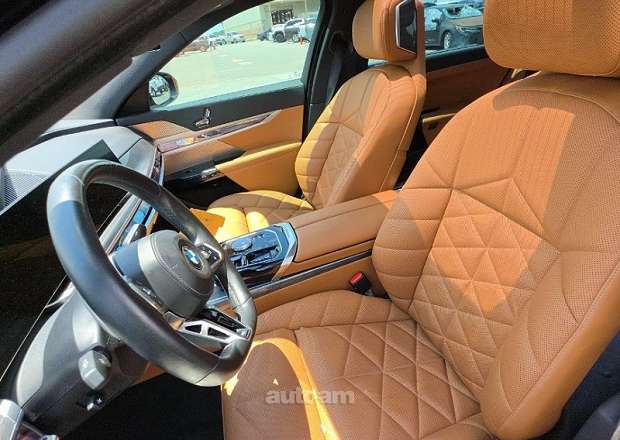 BMW 740