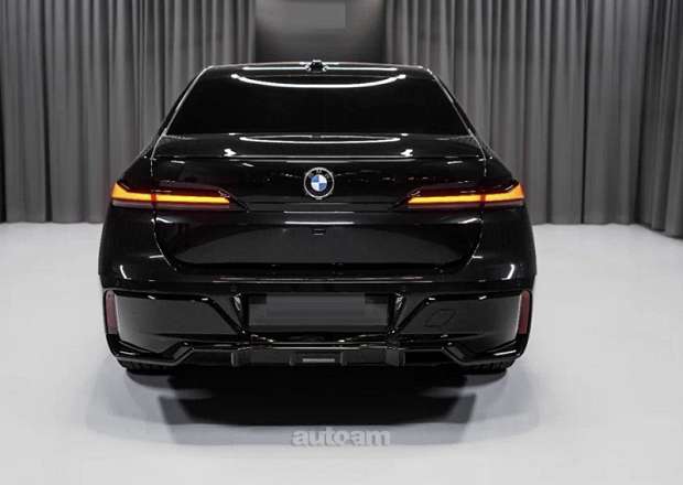BMW 740