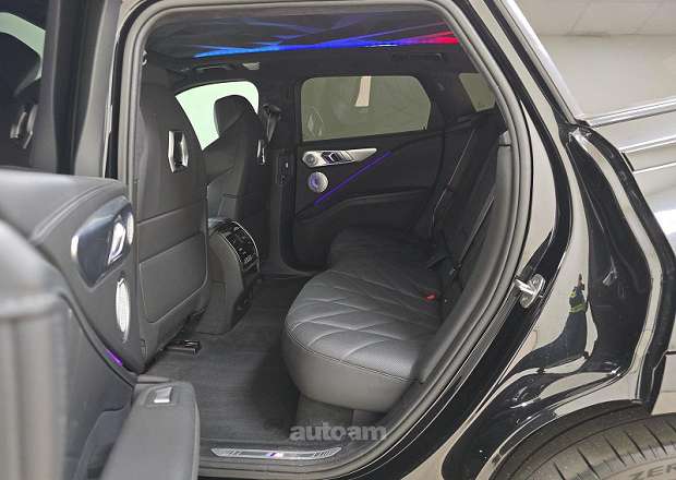 BMW XM