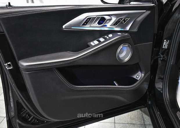 BMW XM