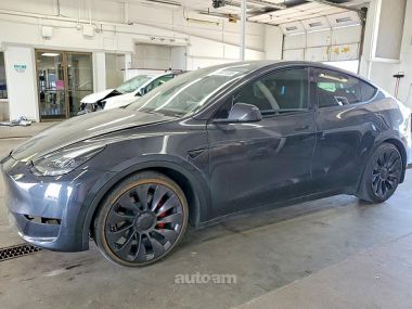 Tesla Model Y  2024 