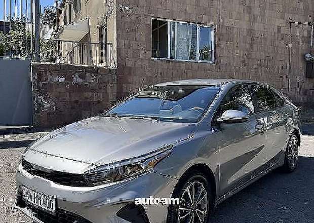 Kia Forte 2023 — լուսանկար 2