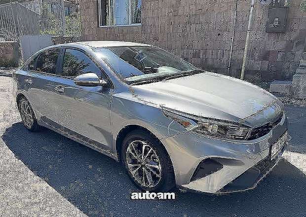 Kia Forte 2023 — լուսանկար 3