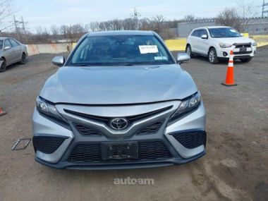 Toyota Camry  2022 