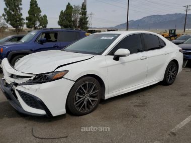 Toyota Camry  2021 