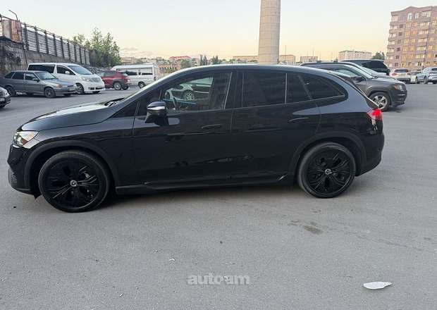 Mercedes-Benz EQE SUV