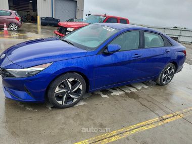 Hyundai Elantra  2023 
