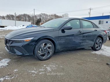 Hyundai Elantra  2025 