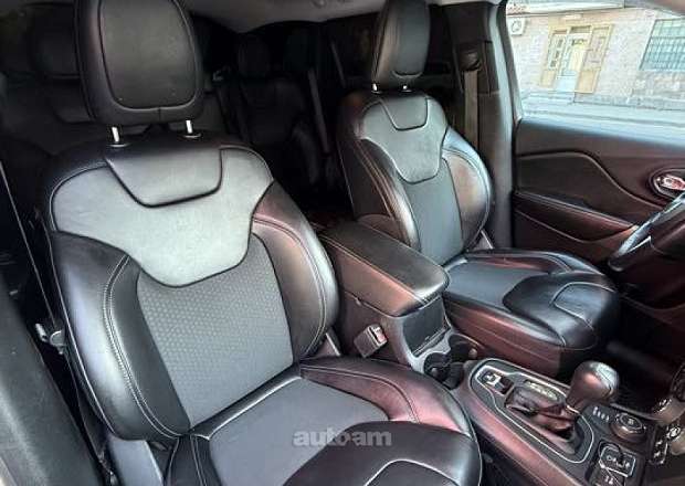 Jeep Cherokee
