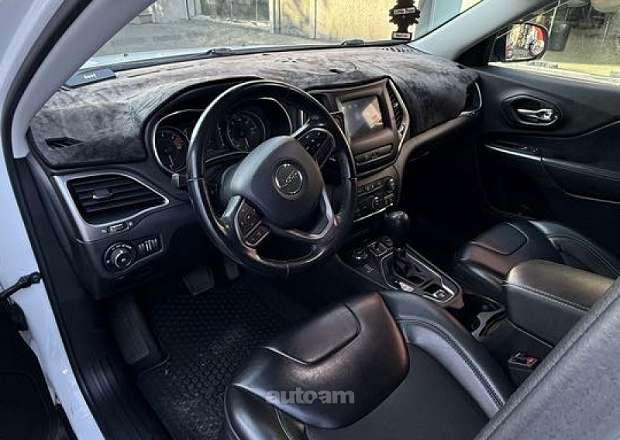 Jeep Cherokee