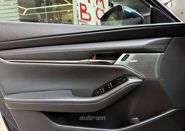 Mazda 3 2019 — լուսանկար 6