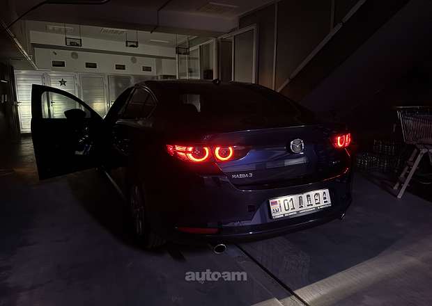 Mazda 3 2019 — լուսանկար 11