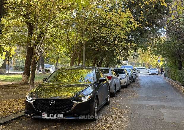 Mazda 3 2019 — լուսանկար 1