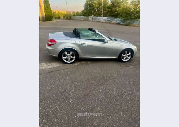 Mercedes-Benz SLK 350