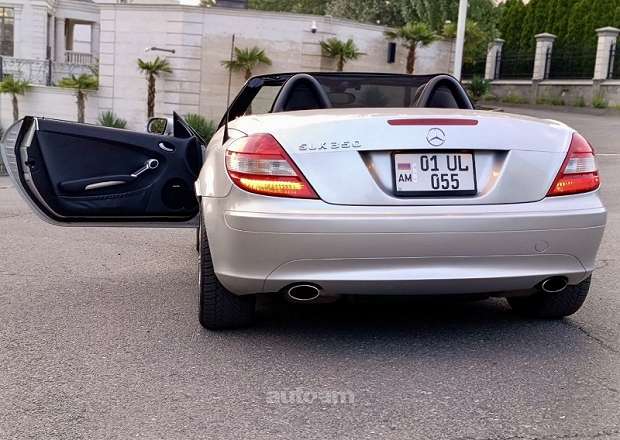 Mercedes-Benz SLK 350