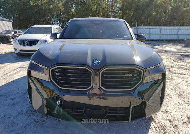 BMW XM