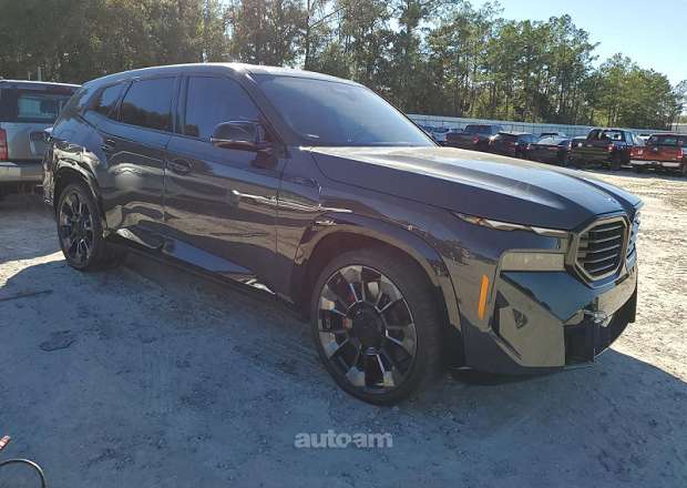 BMW XM