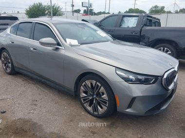 BMW 530  2024 