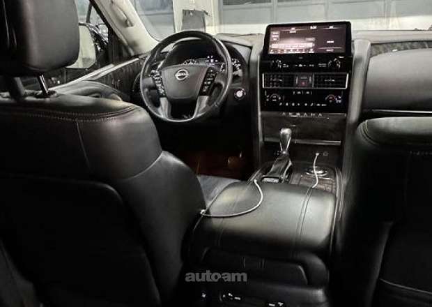 Nissan Armada