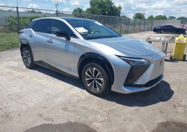 Lexus RZ 300