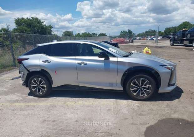 Lexus RZ 300