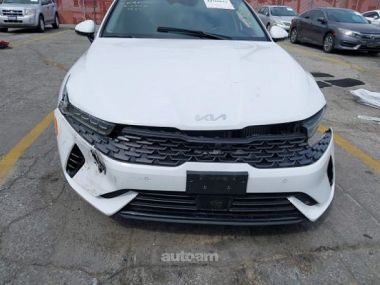 Kia K5  2023 