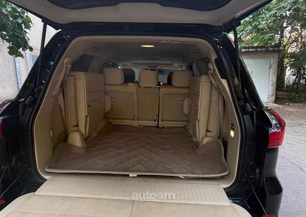 Lexus LX 570