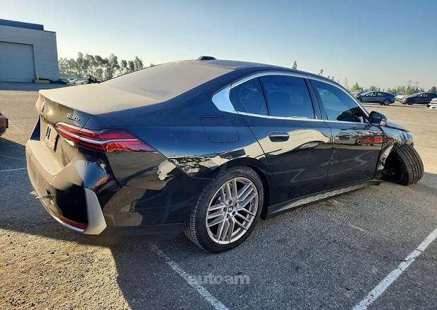 BMW 530