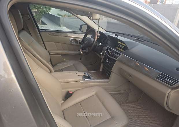 Mercedes-Benz E 350 2010 — photo 5