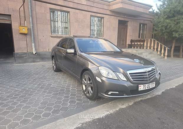 Mercedes-Benz E 350 2010 — photo 3