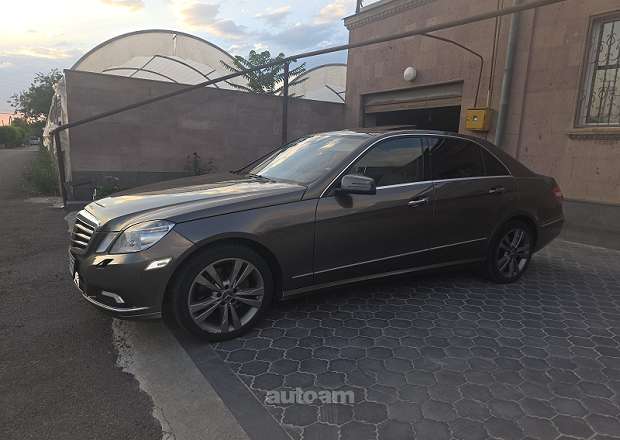 Mercedes-Benz E 350 2010 — photo 2