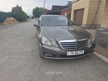 Mercedes-Benz E 350  2010 