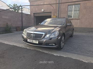 Mercedes-Benz E 350  2010 
