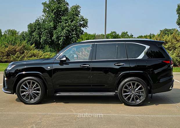 Lexus LX 600