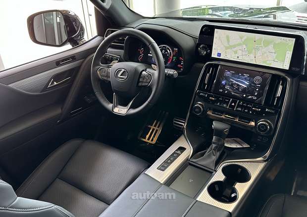 Lexus LX 600