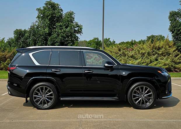 Lexus LX 600