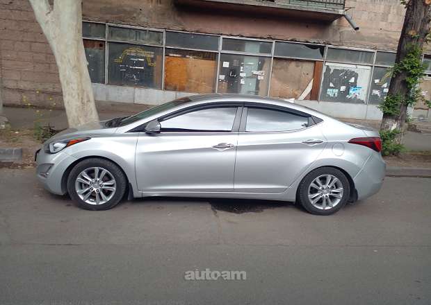 Hyundai Elantra