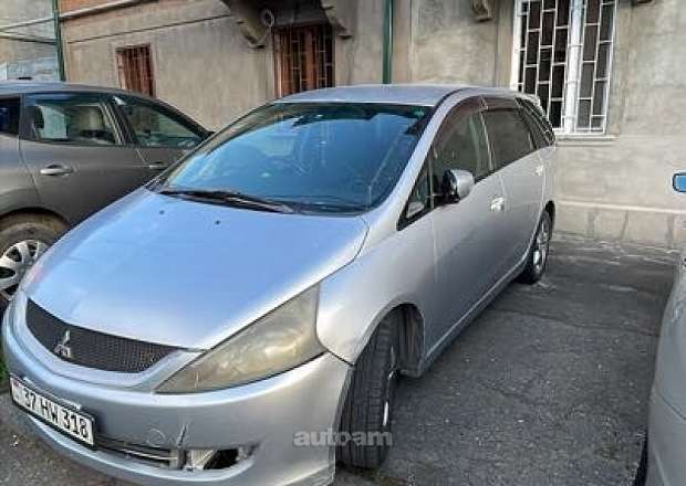 Mitsubishi Grandis