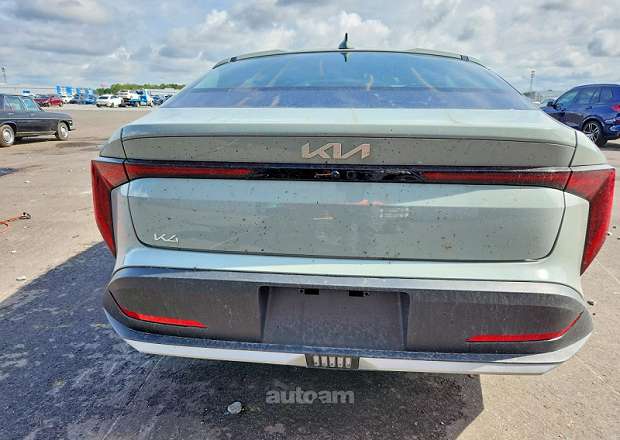 Kia K4