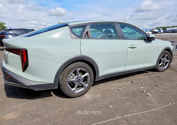 Kia K4