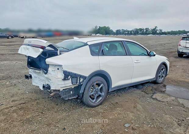 Kia K4