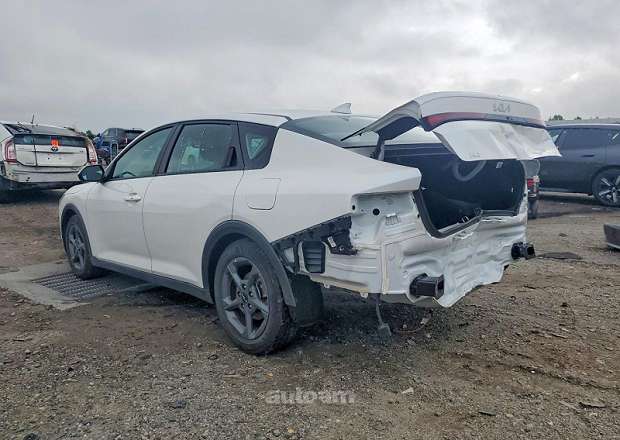 Kia K4