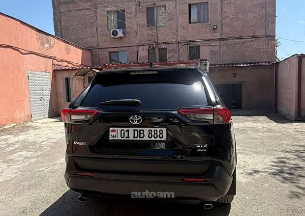 Toyota Rav 4