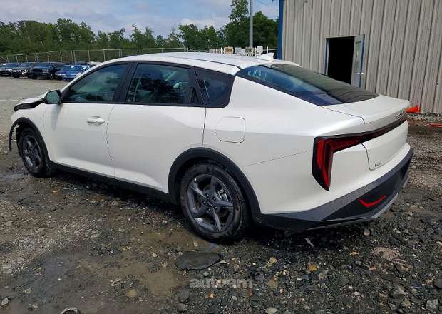 Kia K4