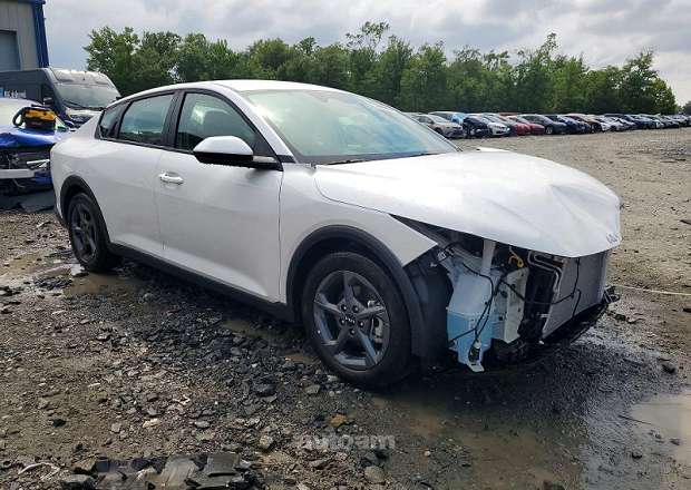 Kia K4